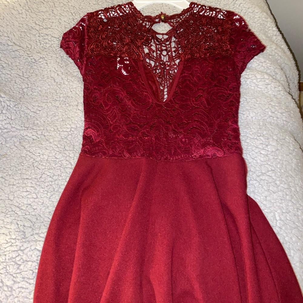 Windsor Red Lace Homecoming Dress